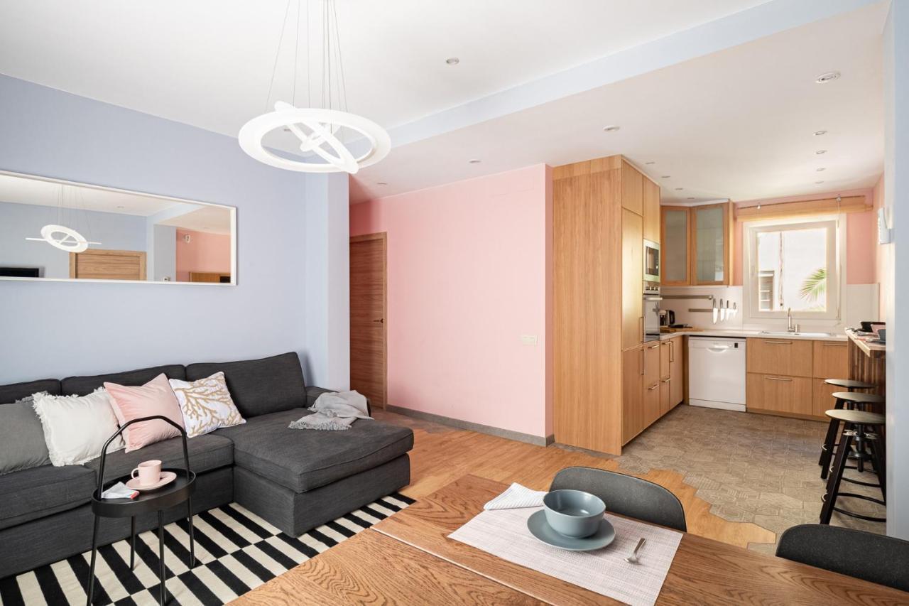 Three Bedrooms Apartment บาร์เซโลนา ภายนอก รูปภาพ