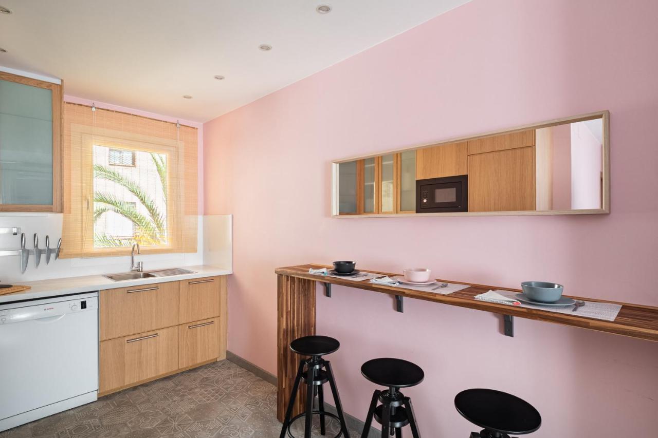 Three Bedrooms Apartment บาร์เซโลนา ภายนอก รูปภาพ