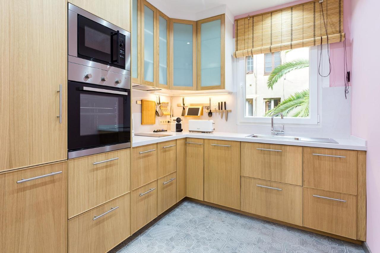 Three Bedrooms Apartment บาร์เซโลนา ภายนอก รูปภาพ